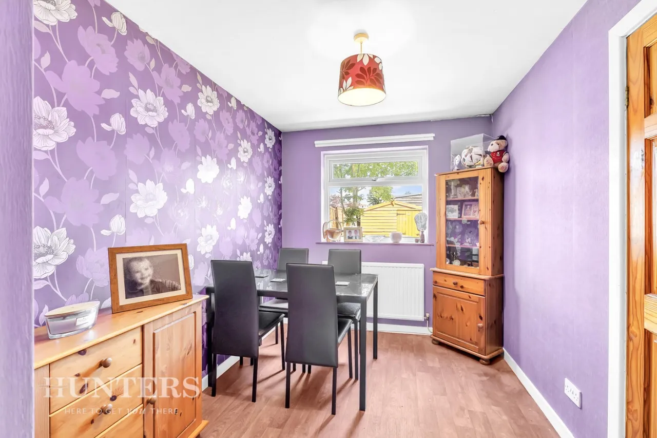 Chichester Close, Smithy Bridge, OL15, photo 12
