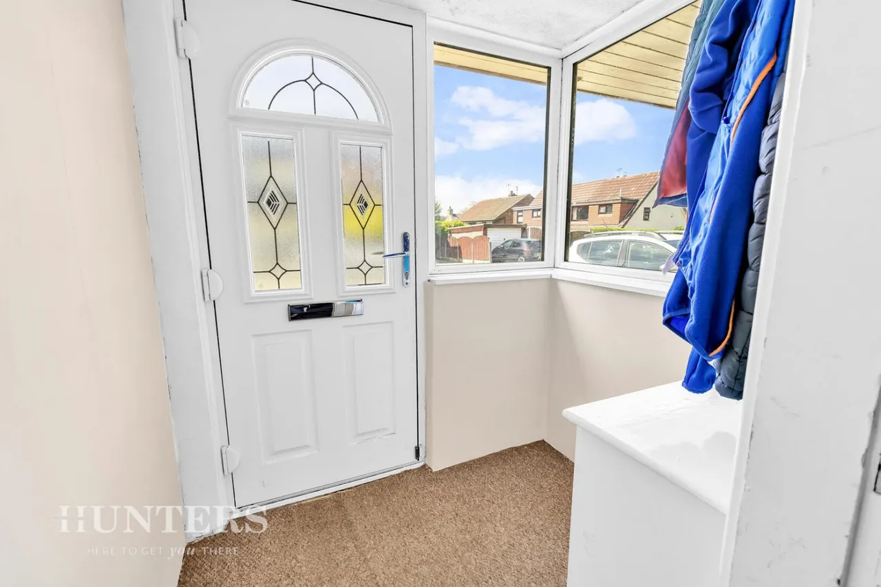Chichester Close, Smithy Bridge, OL15, photo 5