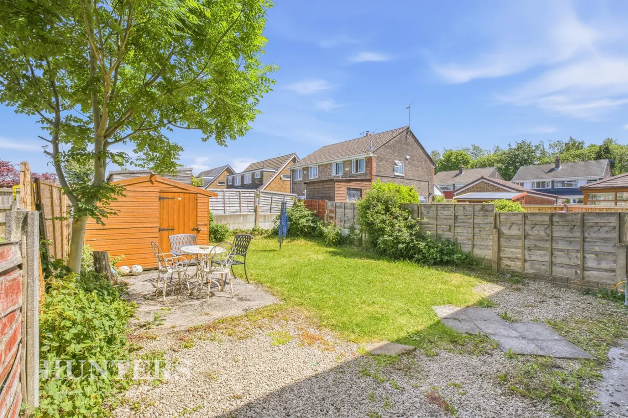 Chichester Close, Smithy Bridge, OL15, photo 27