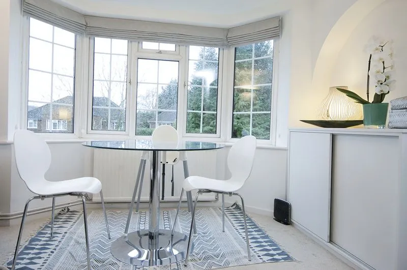 Gladsmuir Close, Walton-On-Thames KT12 3JD, photo 6
