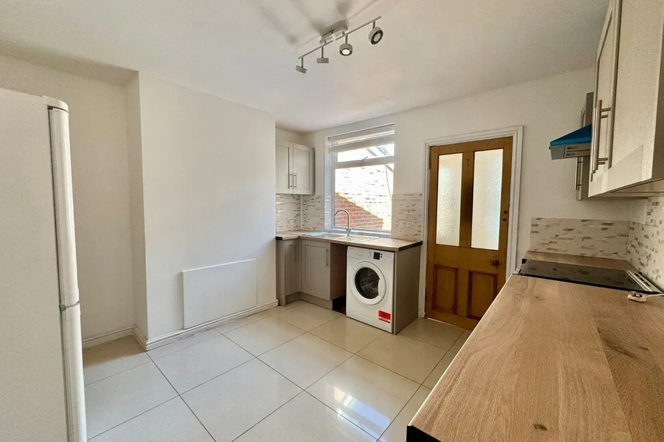 Wybunbury Road, Willaston, CW5, photo 9