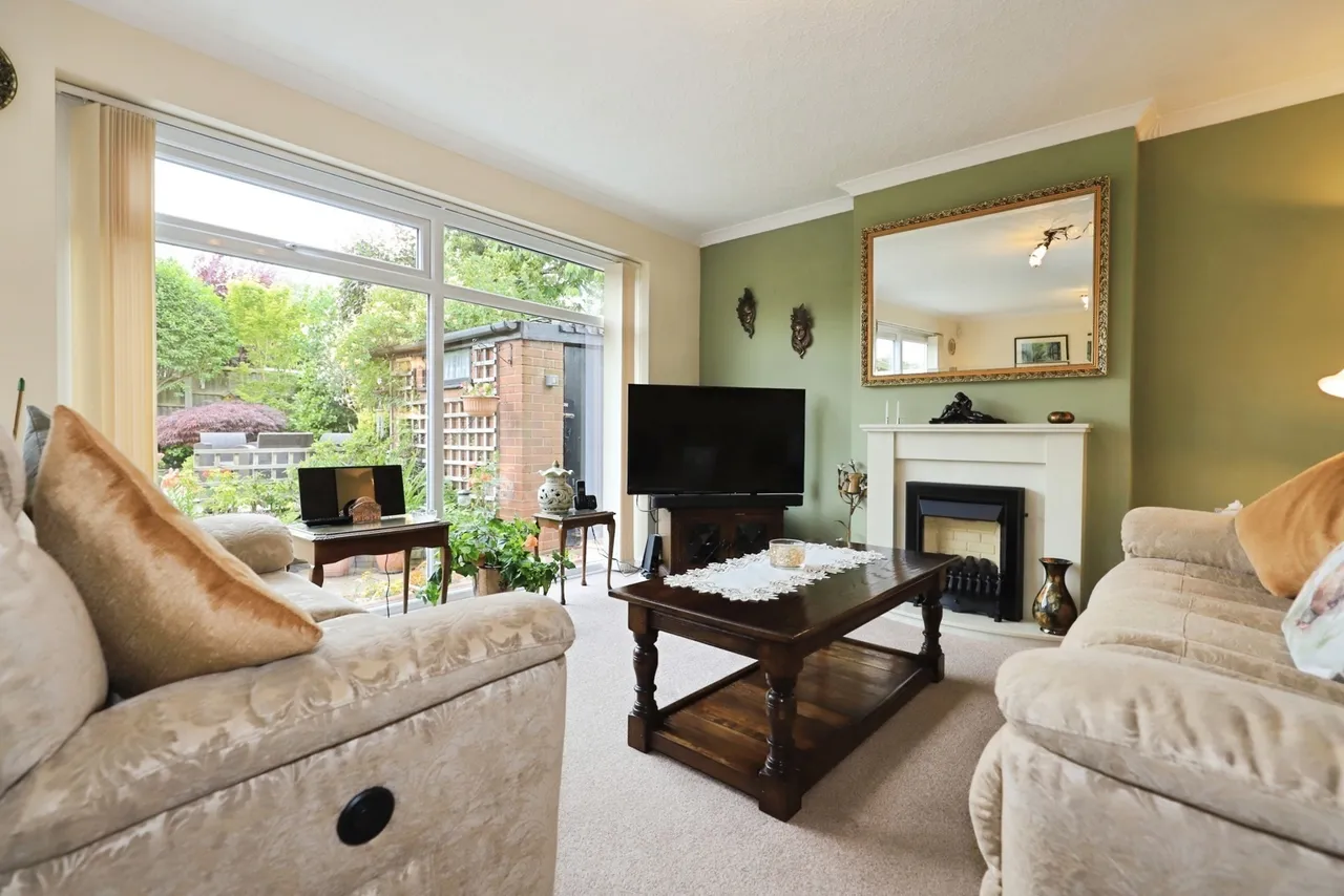 Bronte Drive, Kidderminster, DY10, photo 6