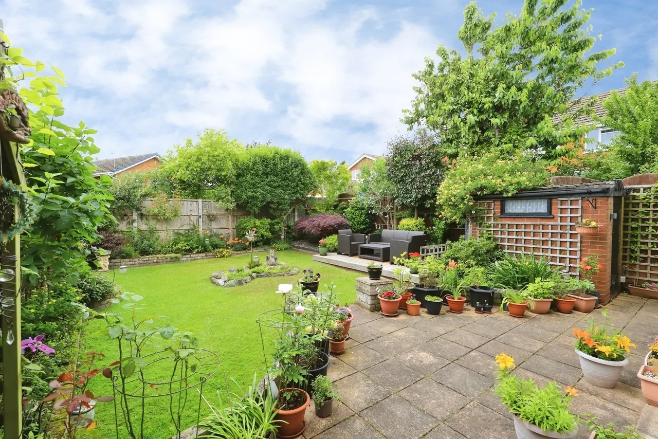 Bronte Drive, Kidderminster, DY10, photo 24