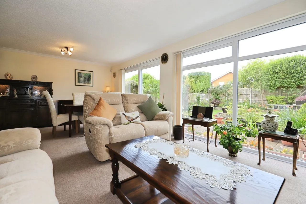 Bronte Drive, Kidderminster, DY10, photo 7