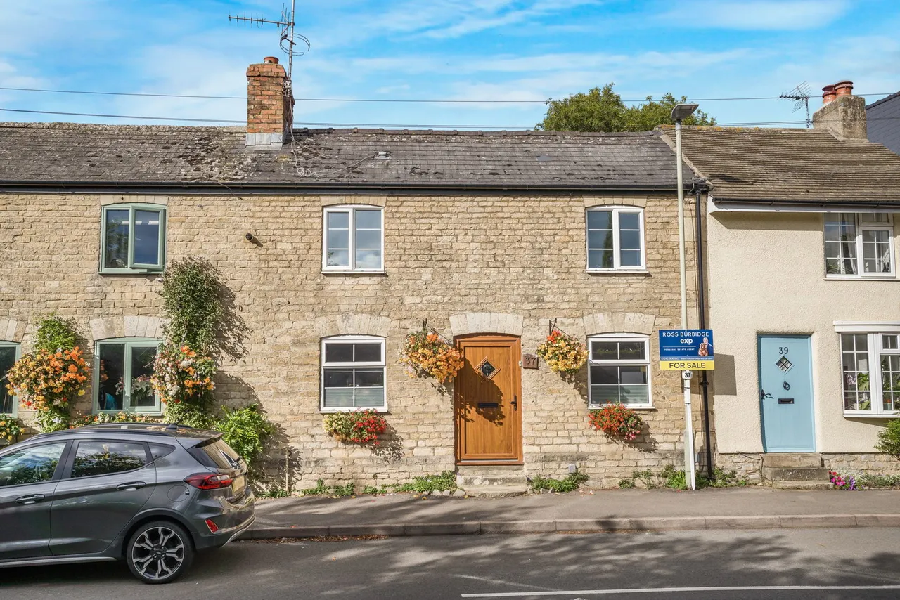 Station Road, Bishops Cleeve, GL52, photo 25