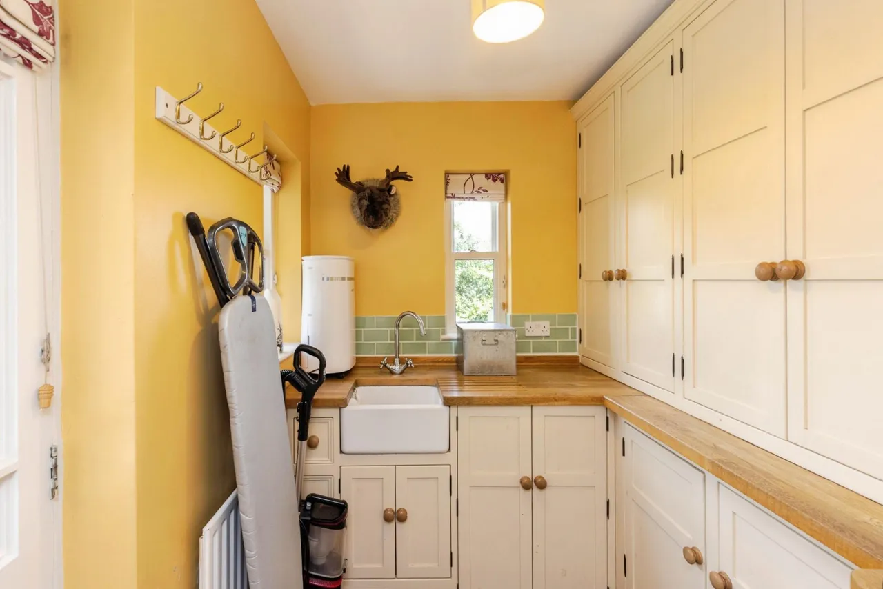 Westville Avenue, Ilkley, LS29, photo 8