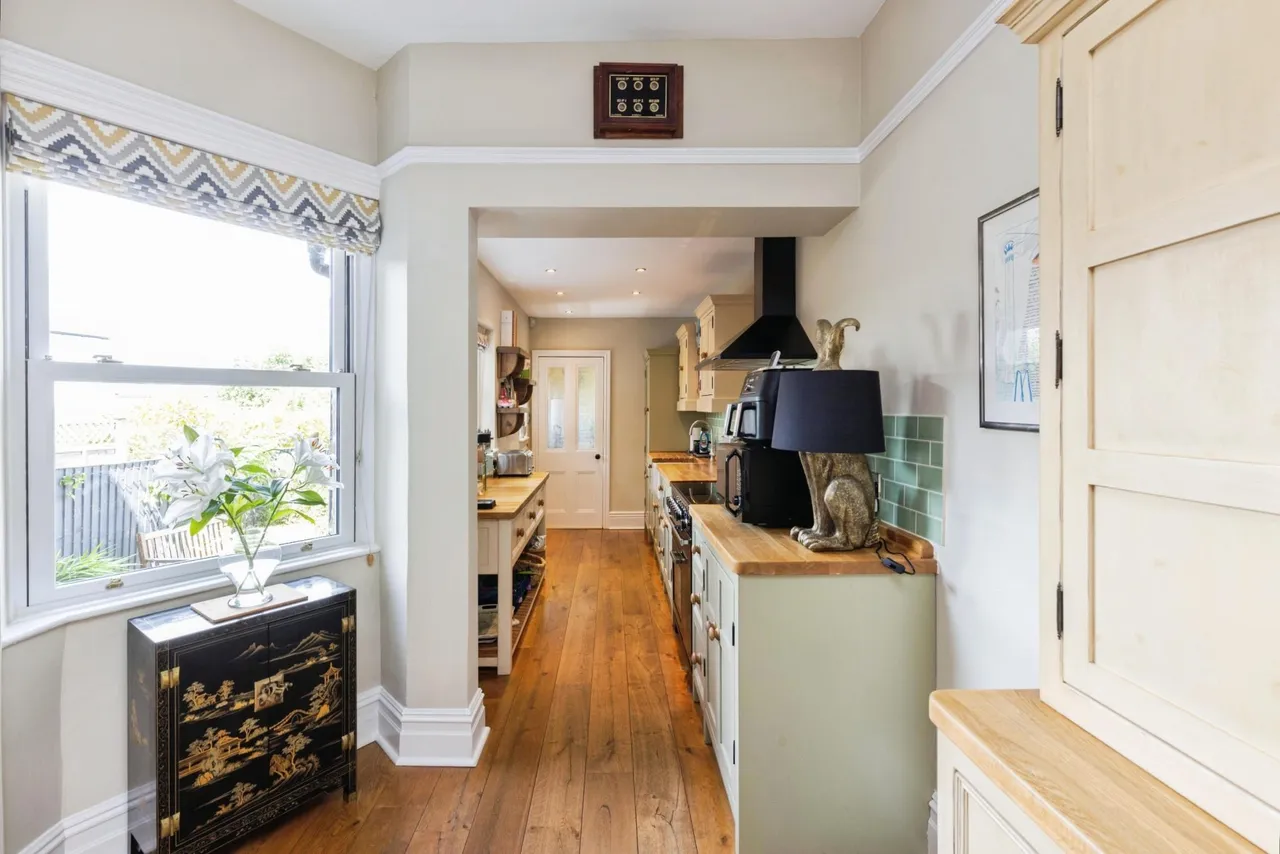 Westville Avenue, Ilkley, LS29, photo 7