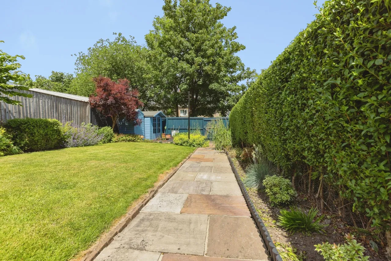 Westville Avenue, Ilkley, LS29, photo 19