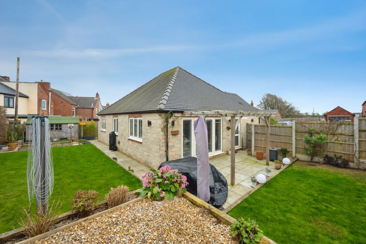 Red Brick Close, Alfreton, DE55, photo 2