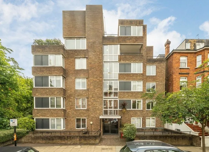 2 bed flat to rent — Adamson Road, Belsize Park, NW3