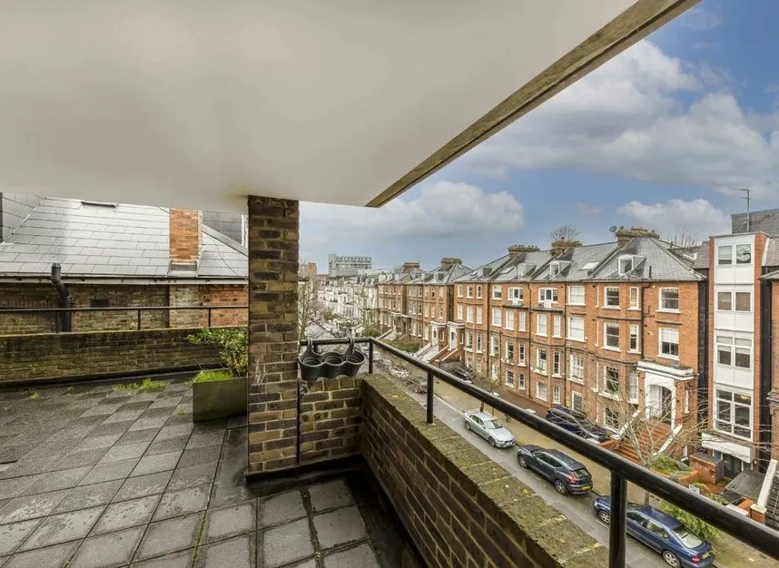Adamson Road, Belsize Park, NW3, photo 7
