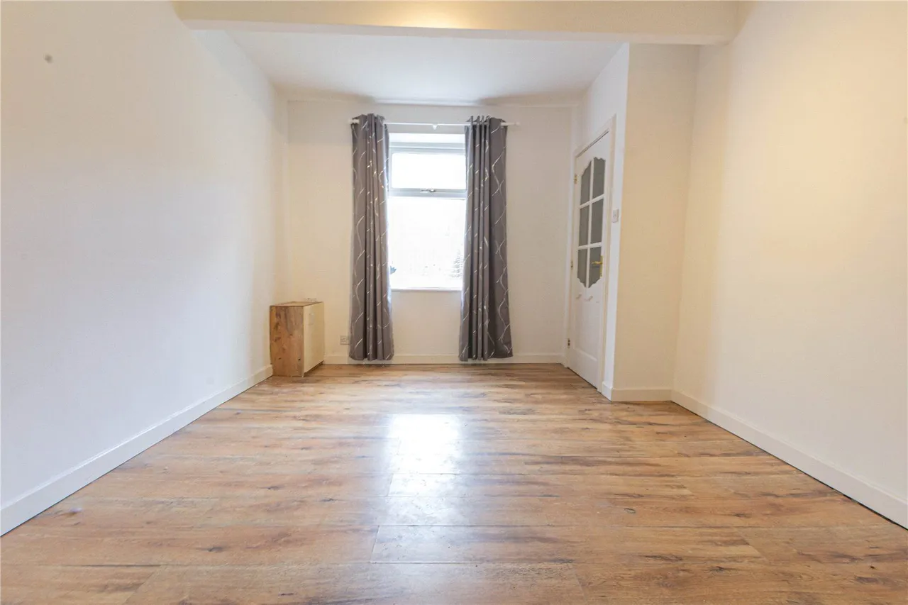 Huddersfield Road, Mirfield, WF14, photo 6