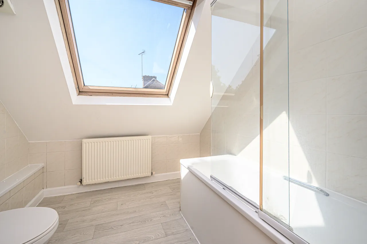 Second Floor Flat 3, 558 Finchley Road, London, photo 8