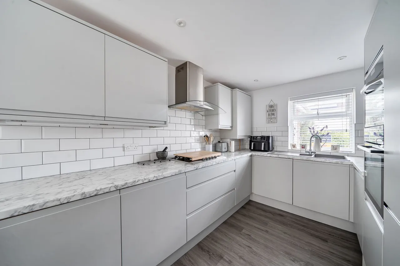 Meadowlands, Lymington, SO41, photo 4