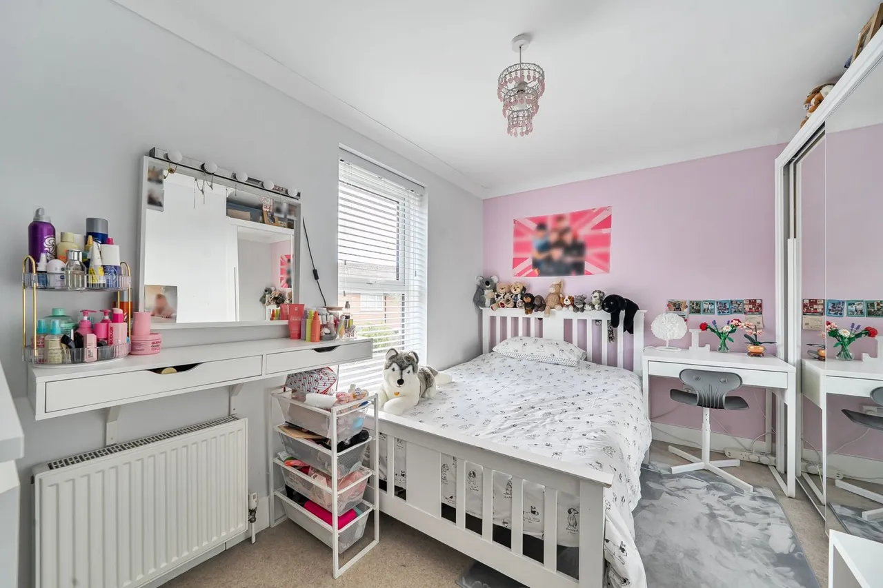 Meadowlands, Lymington, SO41, photo 13