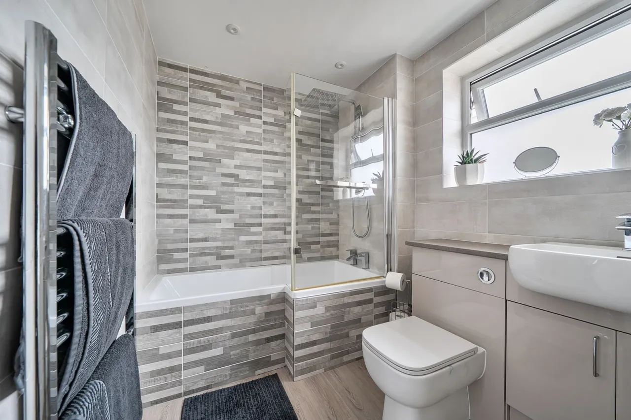 Meadowlands, Lymington, SO41, photo 15