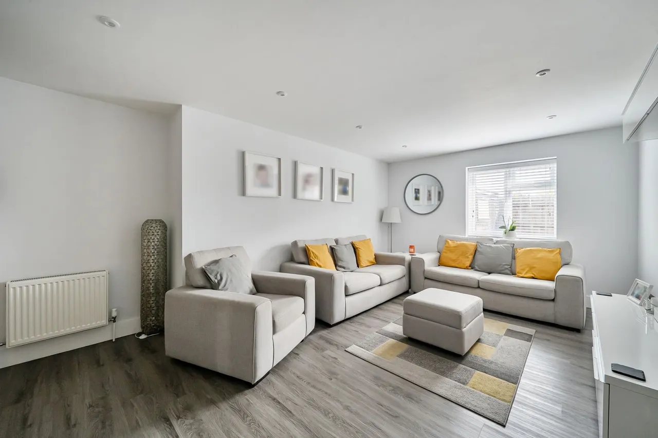 Meadowlands, Lymington, SO41, photo 9