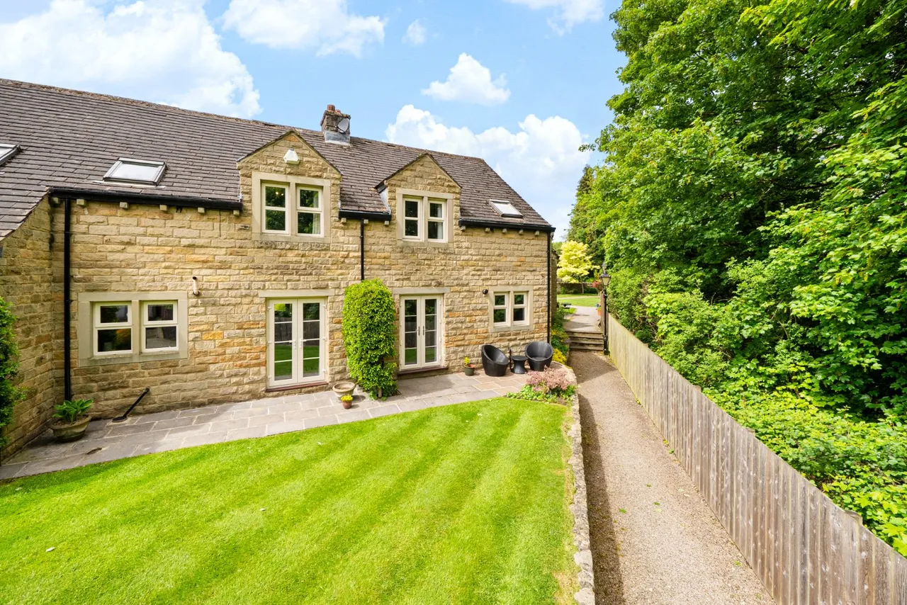 2 bed house for sale, High House Mews, Addingham, LS29