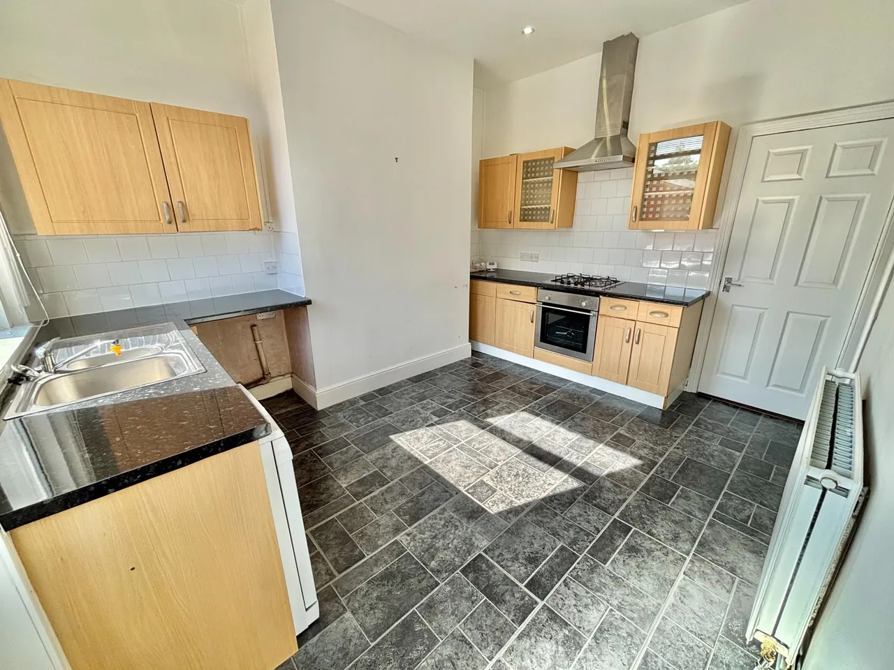 Fields New Road, Oldham, OL9, photo 5