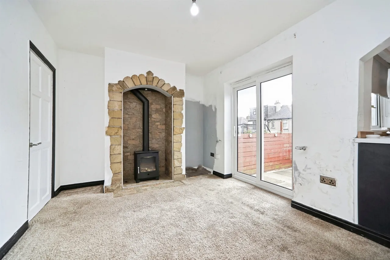 Grange Crescent, Riddlesden, Keighley, photo 6
