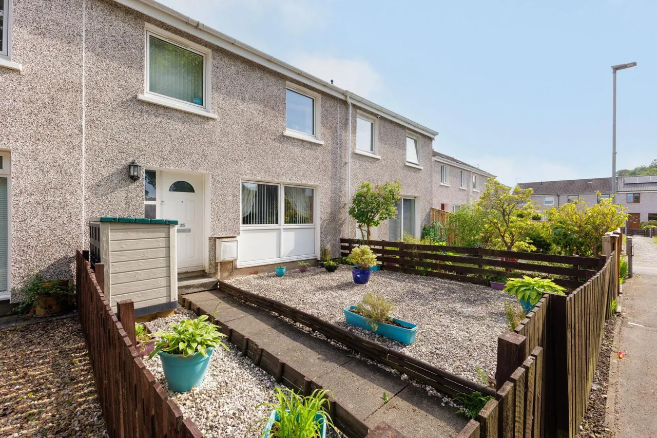 3 bed house for sale — Calder Court, Stirling, FK7 7QU