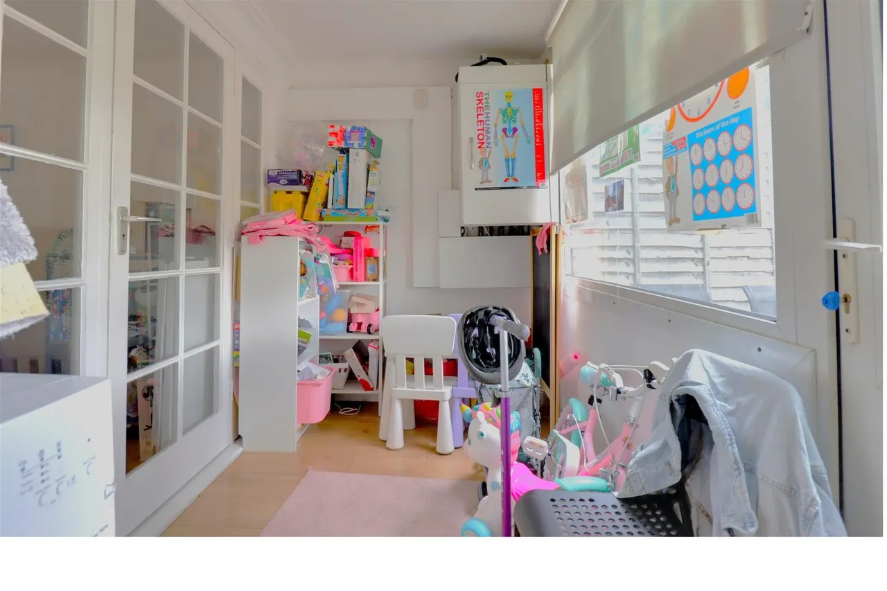 Barbican Road, Greenford, UB6, photo 4