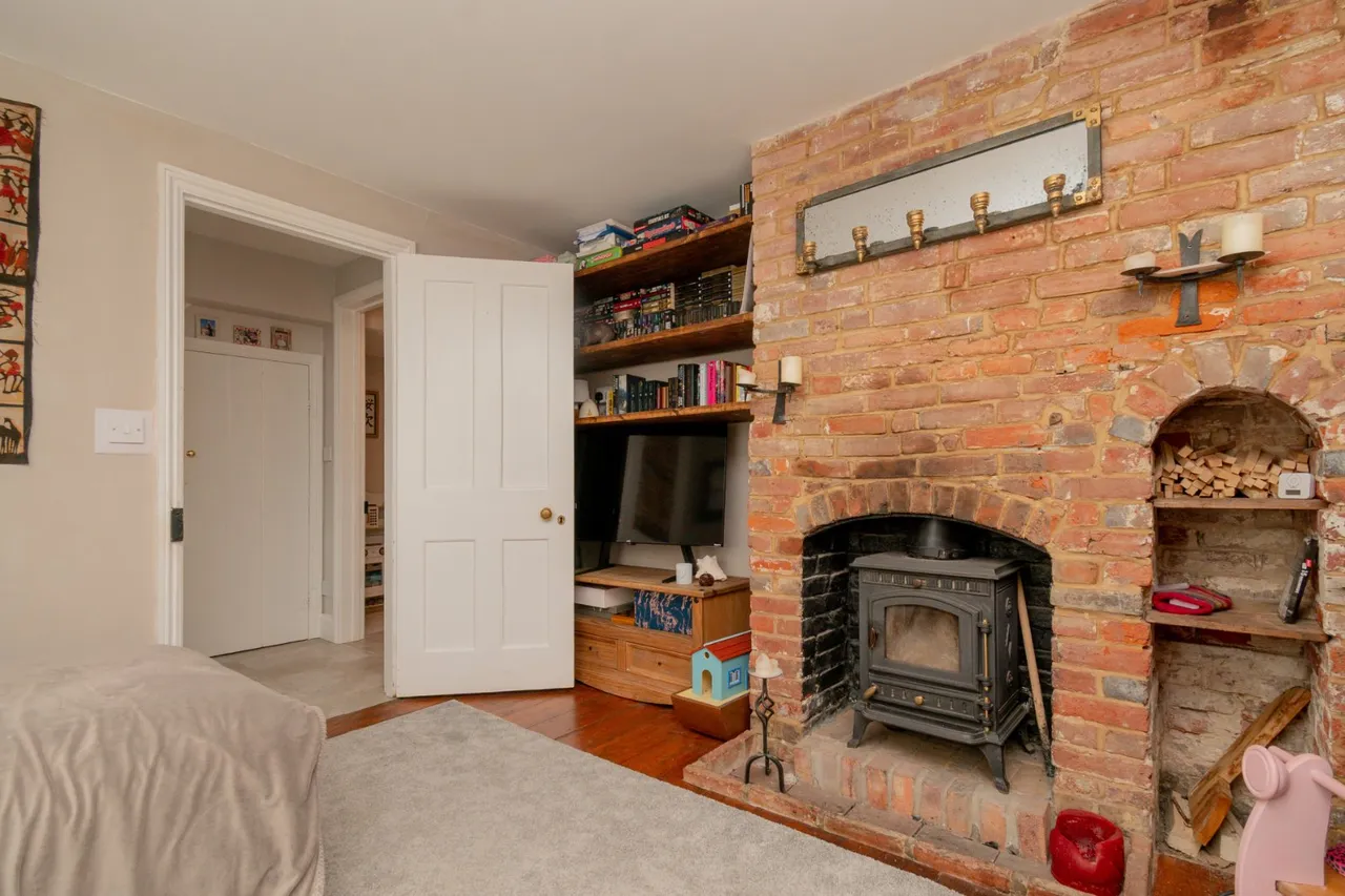 The Street, Mersham, TN25, photo 6