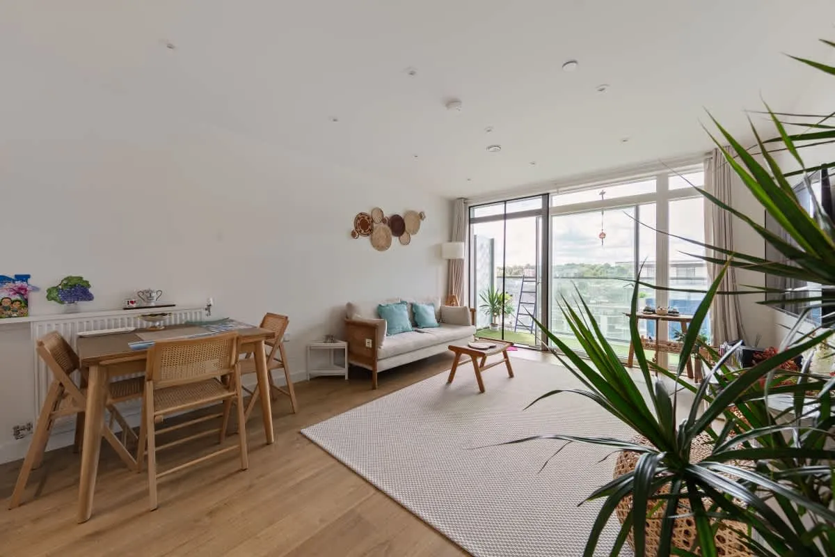 3 bed flat for sale, Springham Walk, London, SE10