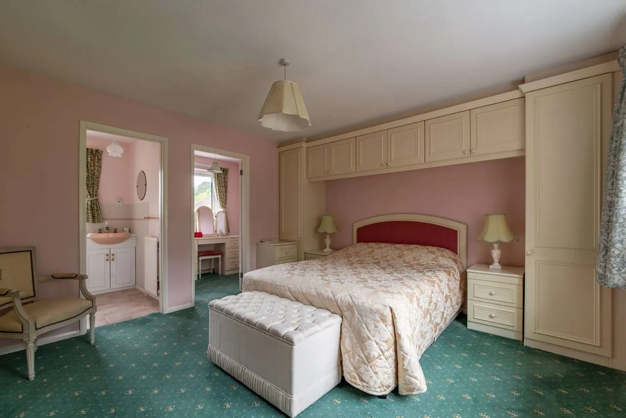 Long Lane, Hermitage, Thatcham, Berkshire, RG18 9QT, photo 11