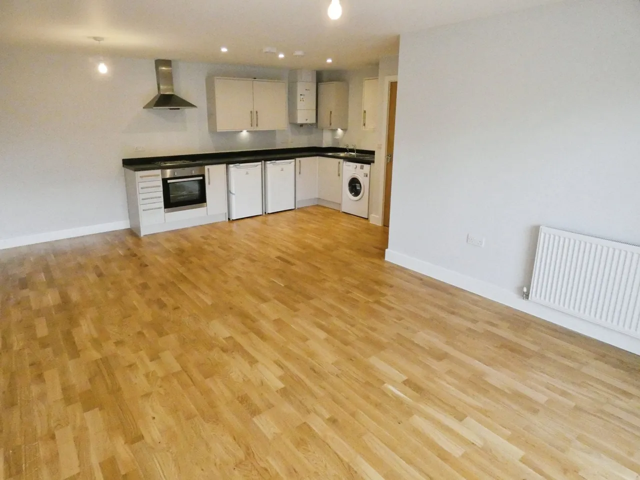 Camp Road, Farnborough, Hampshire, GU14 6GR, photo 3
