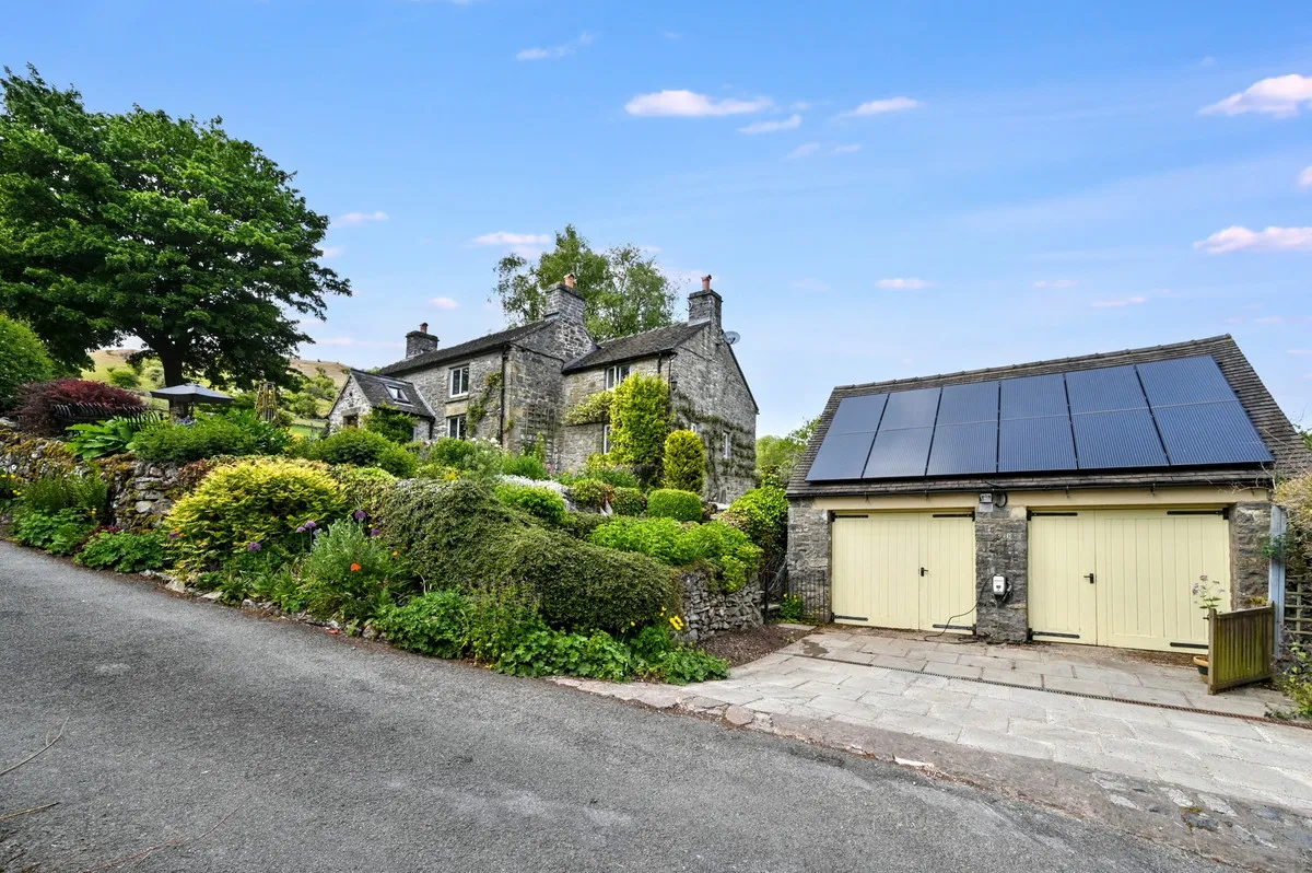 Back of Ecton, Ecton, DE6, photo 31