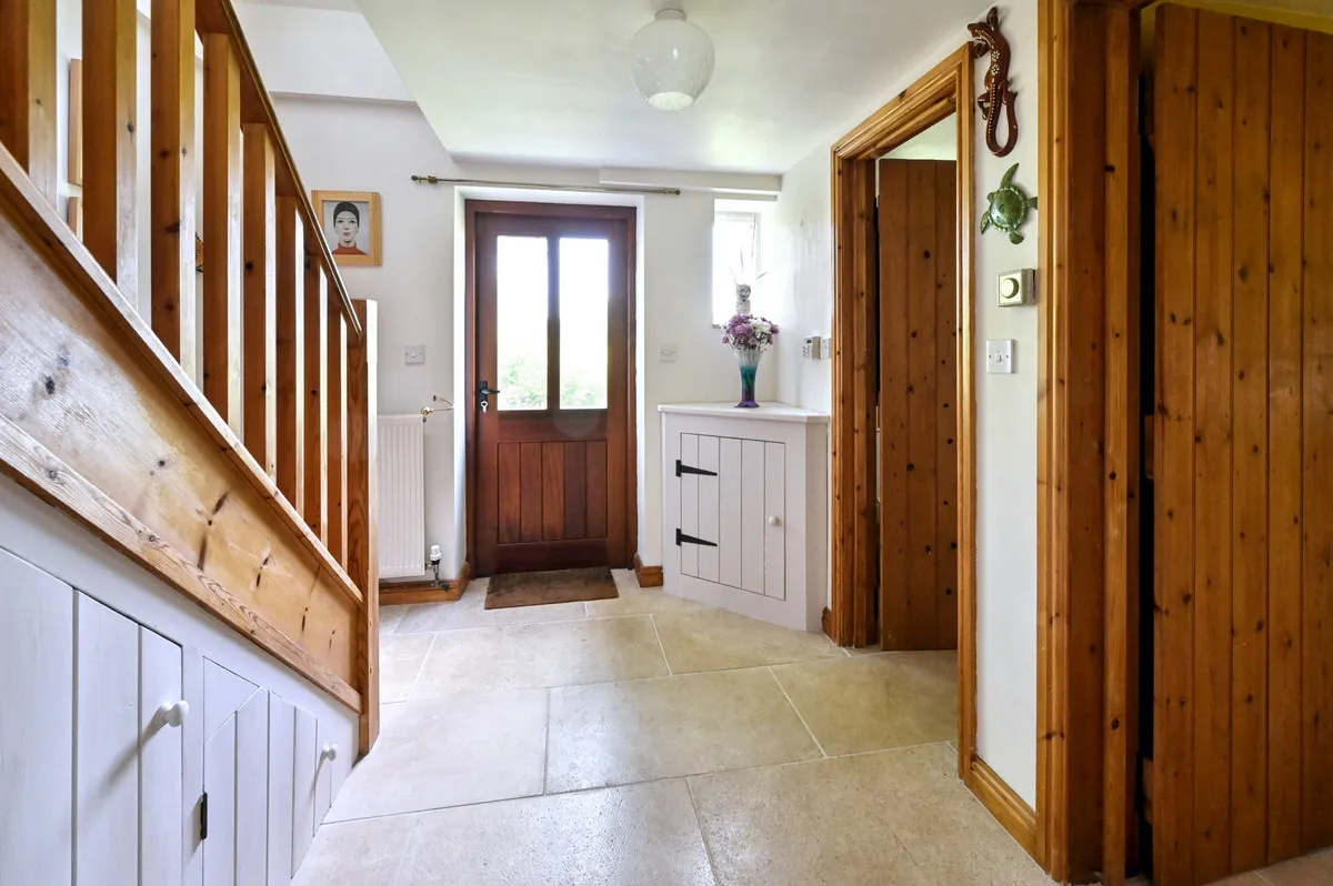 Back of Ecton, Ecton, DE6, photo 9