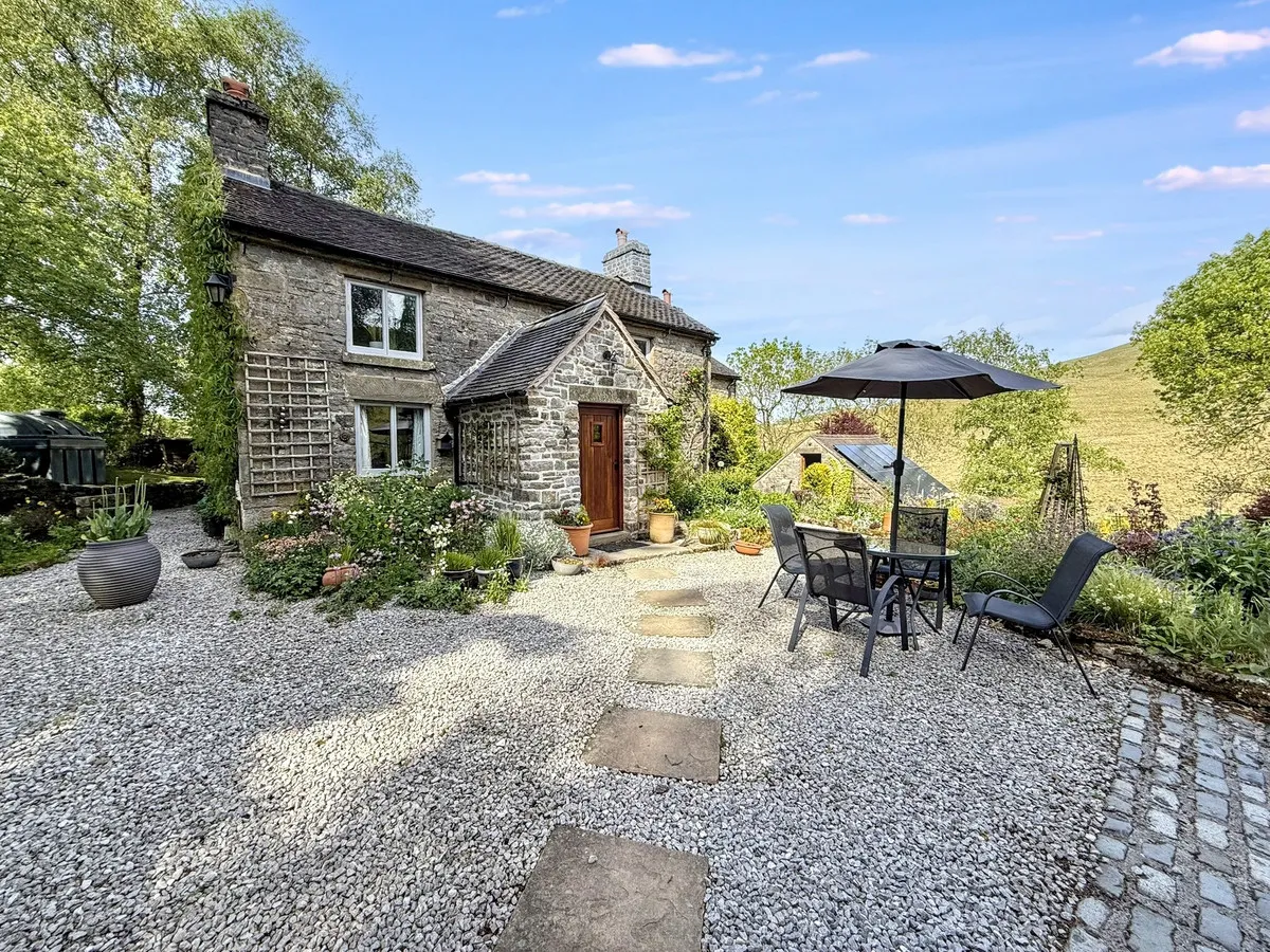 Back of Ecton, Ecton, DE6, photo 15