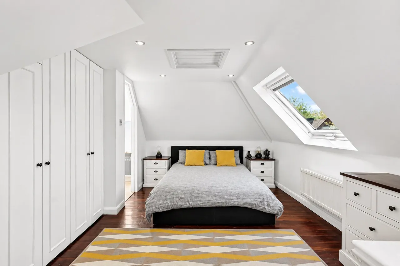 Ashenden Road, Guildford, GU2, photo 7