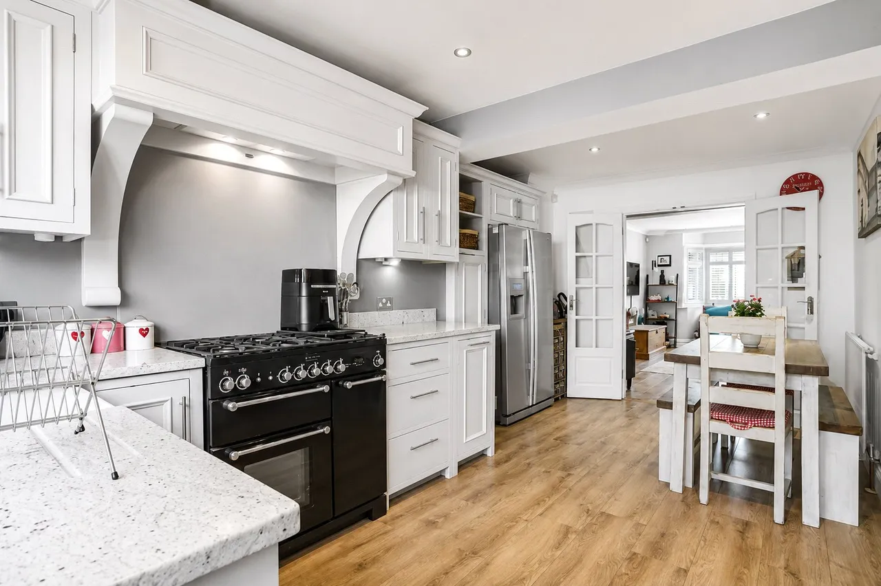 Ashenden Road, Guildford, GU2, photo 3