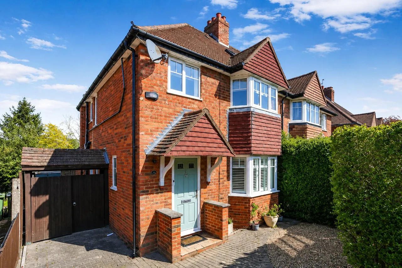 4 bed house for sale, Ashenden Road, Guildford, GU2