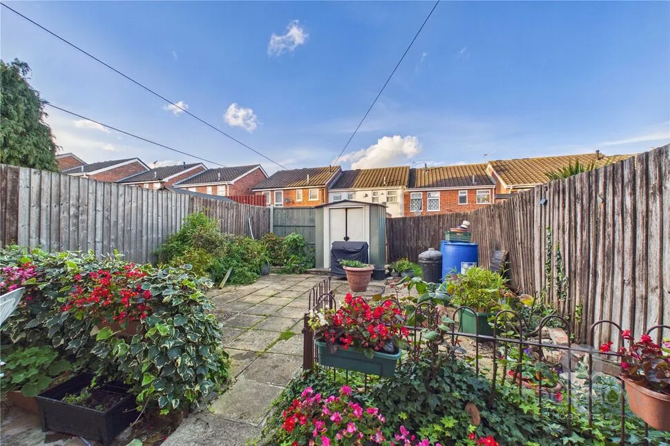 Pritchard Close, Northampton, NN3, photo 13