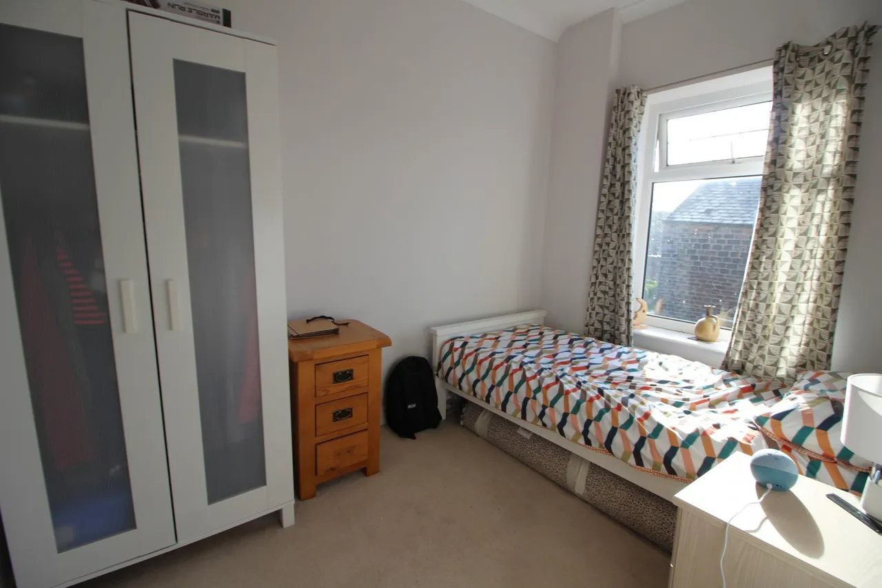 Gordon Street, Oldham, OL4, photo 10