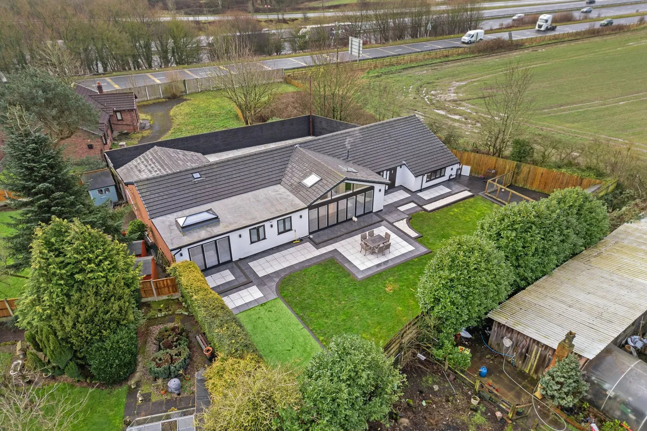 Brydon Norlands Lane, Rainhill, Prescot, L35 6NR, photo 39