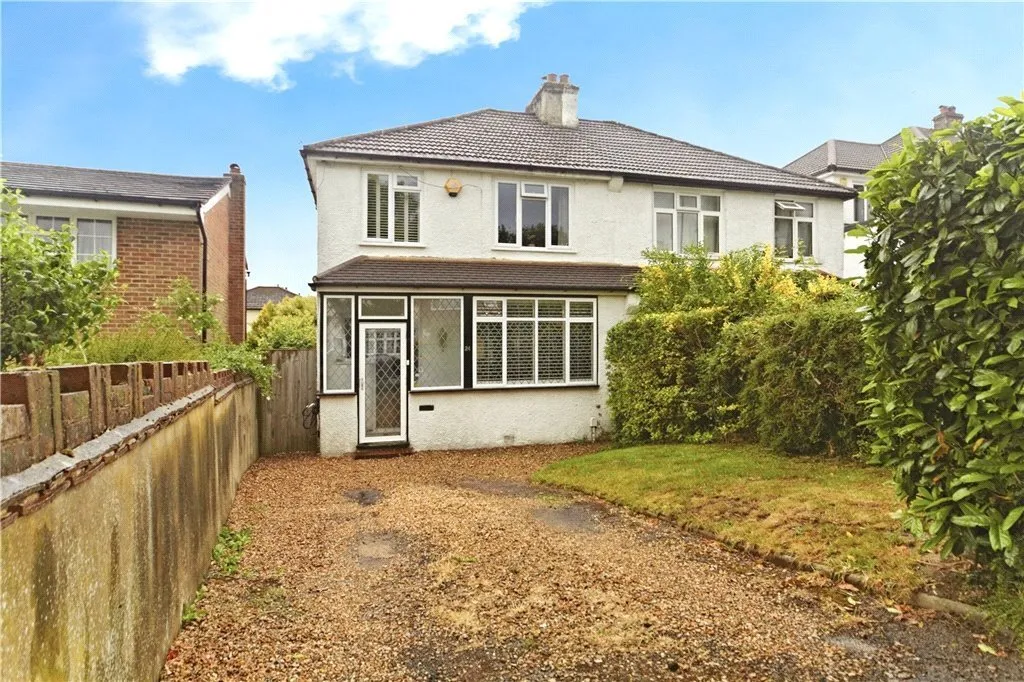 3 bed house for sale — Hillcrest Road, Whyteleafe, CR3