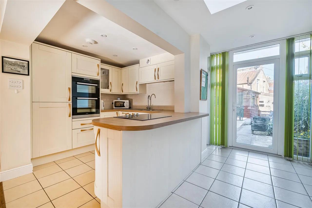 High Street, Box, SN13, photo 2