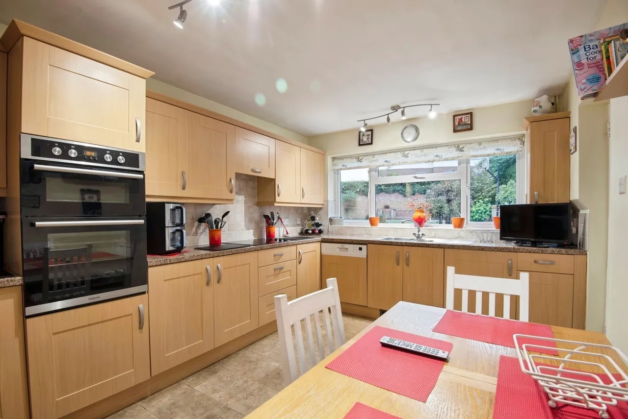 Manor Close, Ickleford, SG5, photo 3
