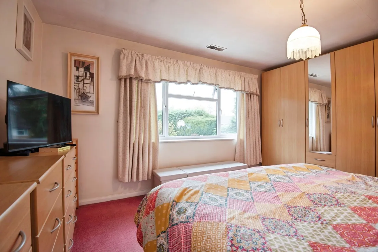 Manor Close, Ickleford, SG5, photo 28