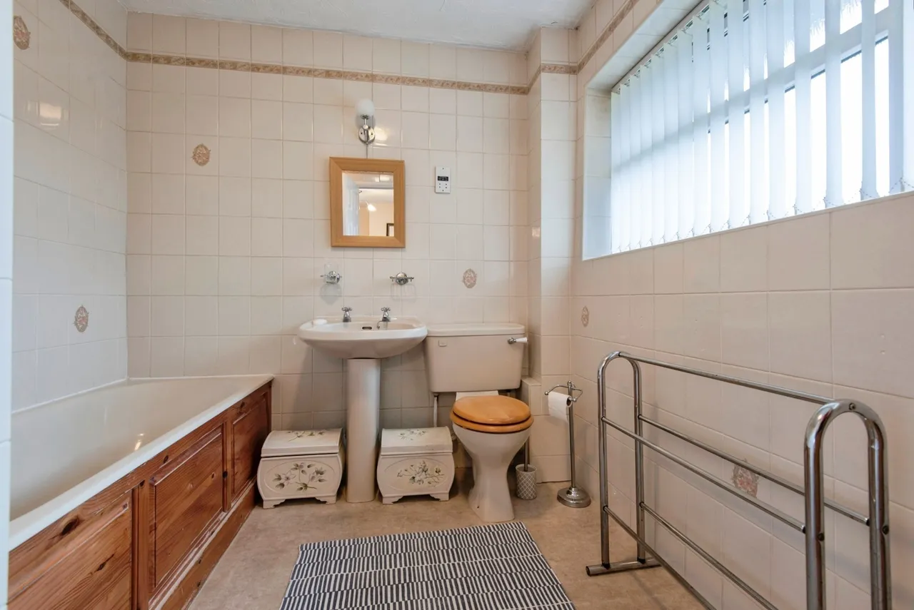 Manor Close, Ickleford, SG5, photo 15