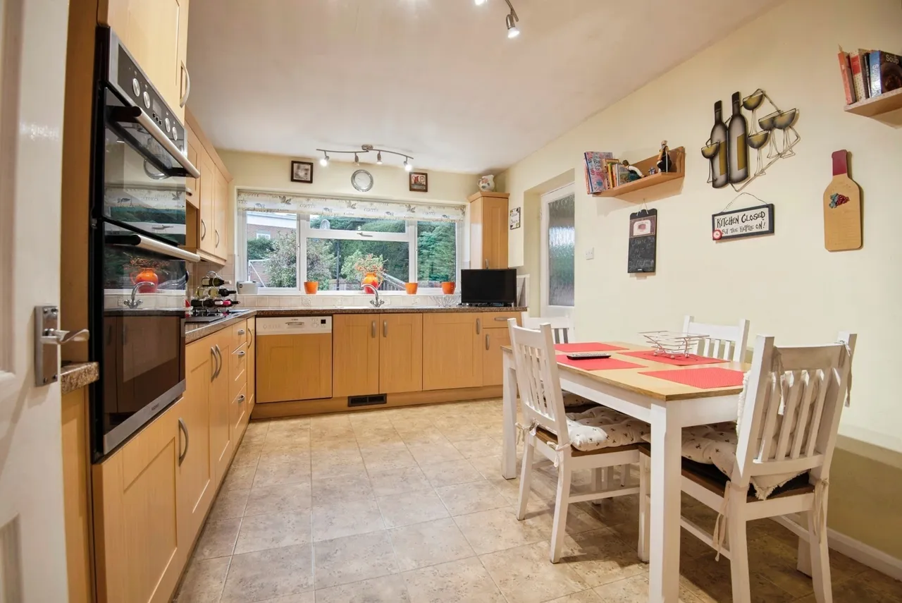 Manor Close, Ickleford, SG5, photo 23