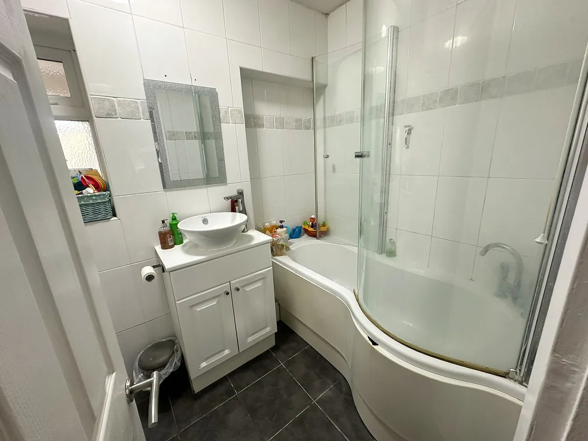 Romford, RM3, photo 7