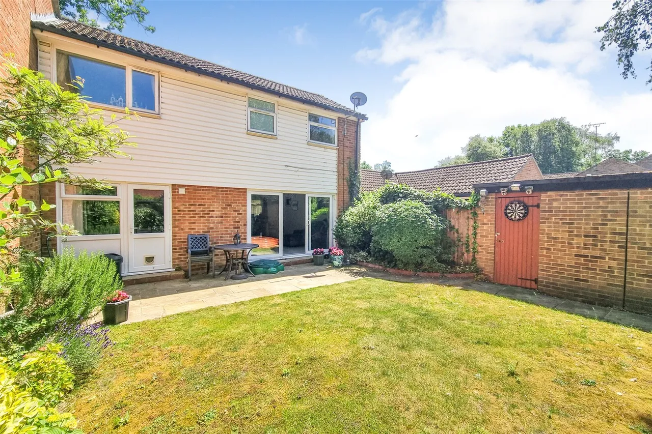 Cypress Grove, Ash Vale, Guildford, Surrey, GU12 5QW, photo 17