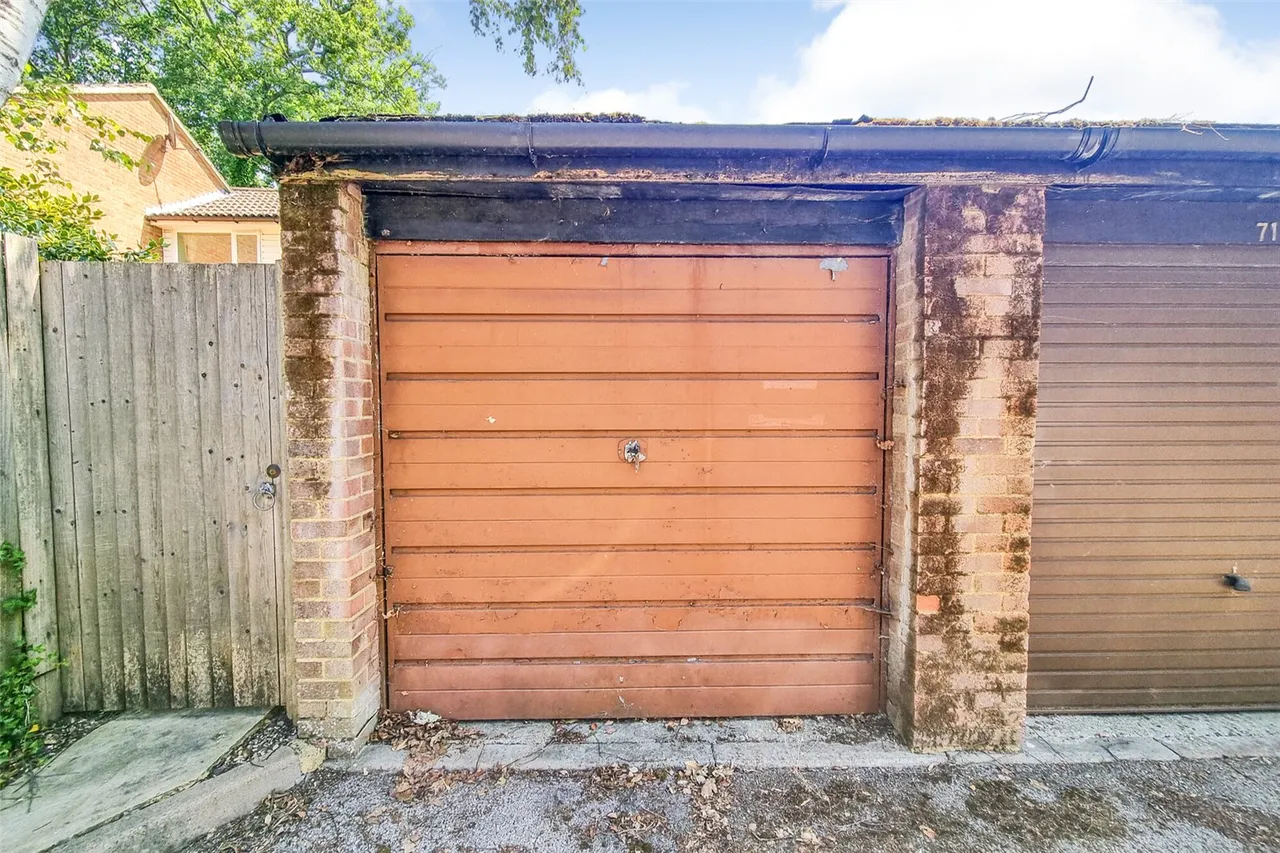 Cypress Grove, Ash Vale, Guildford, Surrey, GU12 5QW, photo 18