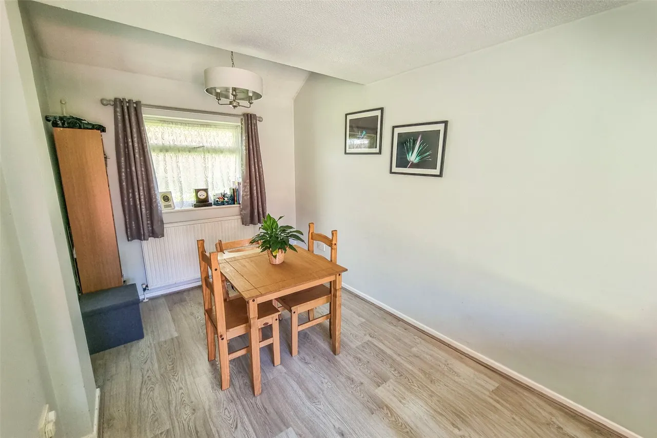 Cypress Grove, Ash Vale, Guildford, Surrey, GU12 5QW, photo 5