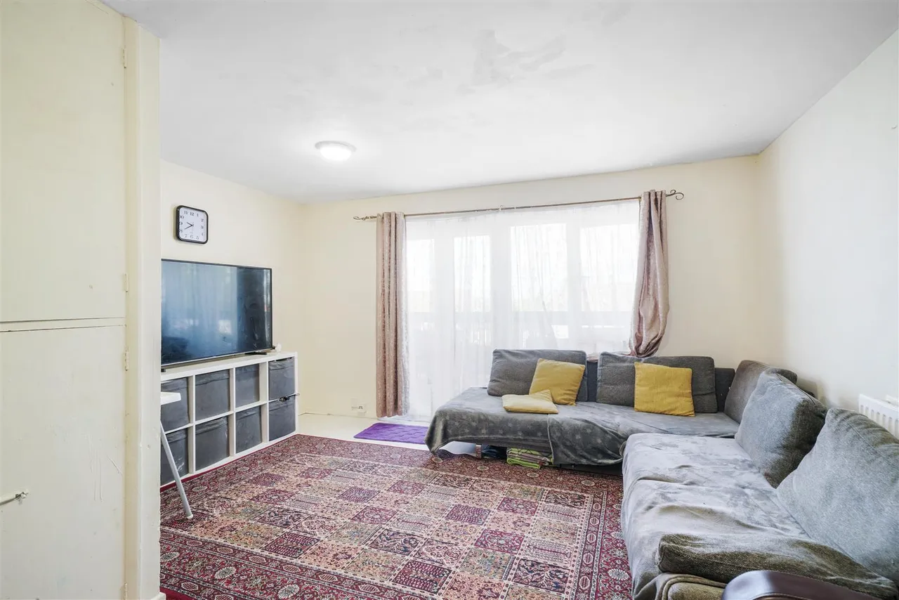 Tanfield Avenue, Neasden, NW2, photo 4